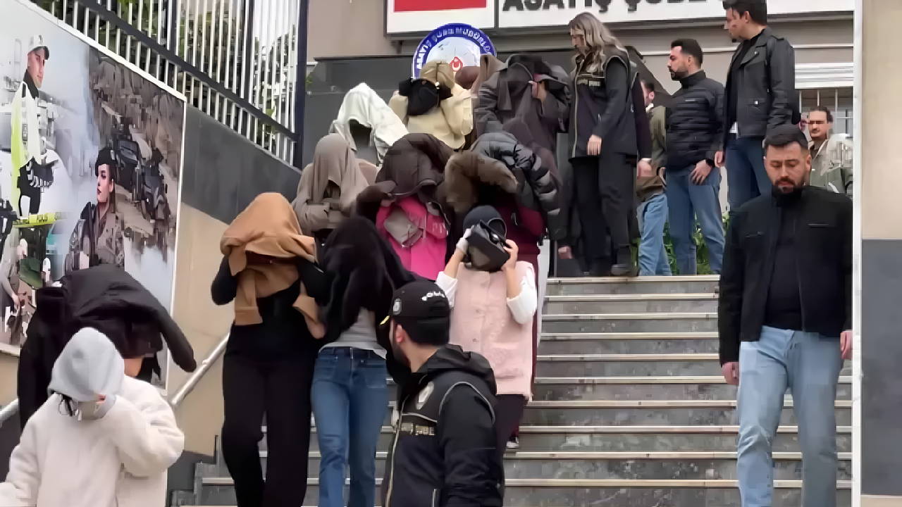 İstanbul’da Fuhuş Ağlarına Baskın: 14 Gözaltı