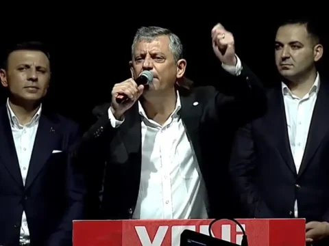 Son Dakika… Özgür Özel Beylikdüzü’nde konuşuyor: 19 Mart’ın 500’üncü günü